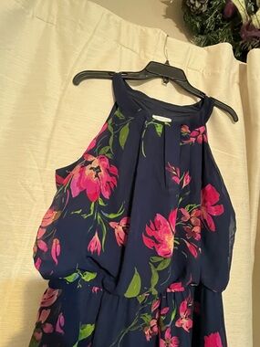 NWT size 12 Signature by Robbie Bee Halter Chiffon Floral Maxi Dress